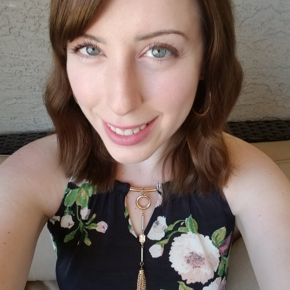 Meet your Posher, Carrie